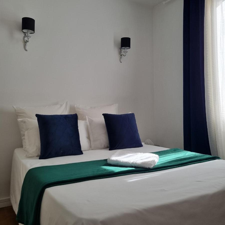 Double Bed Room Homestay Shared Accommodation Paris Exterior foto